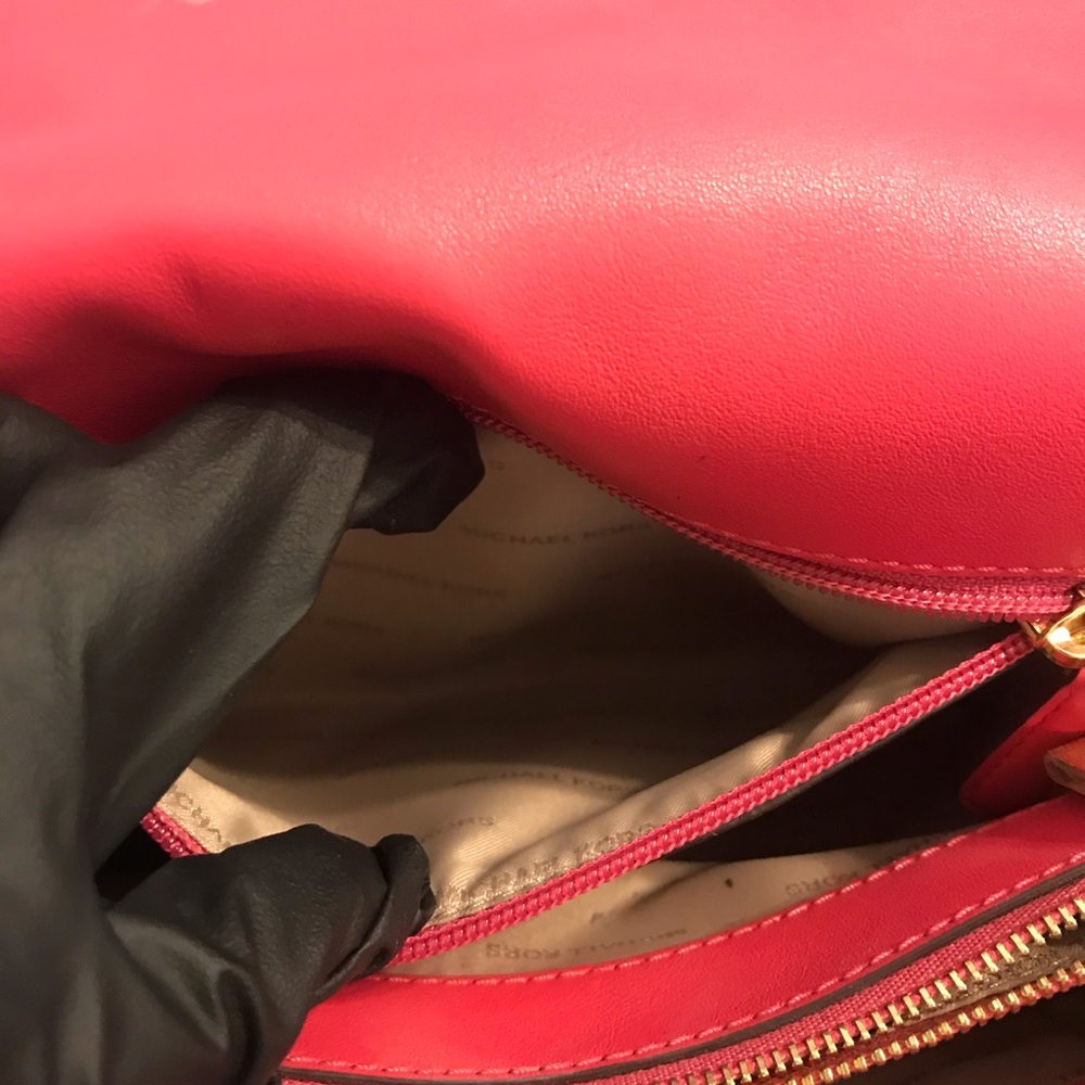 Michael Kors Crossbody - Picture 6 of 7